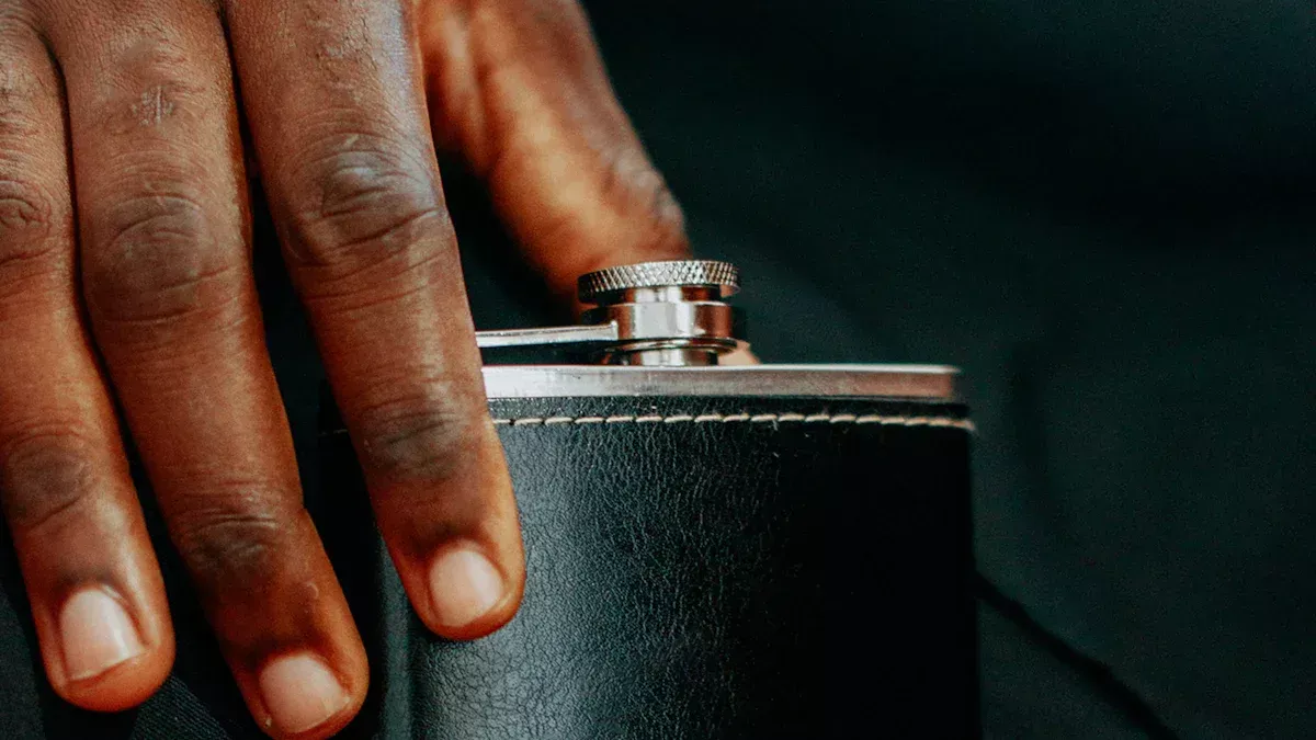 qu'est-ce qu'une flasque en acier inoxydable